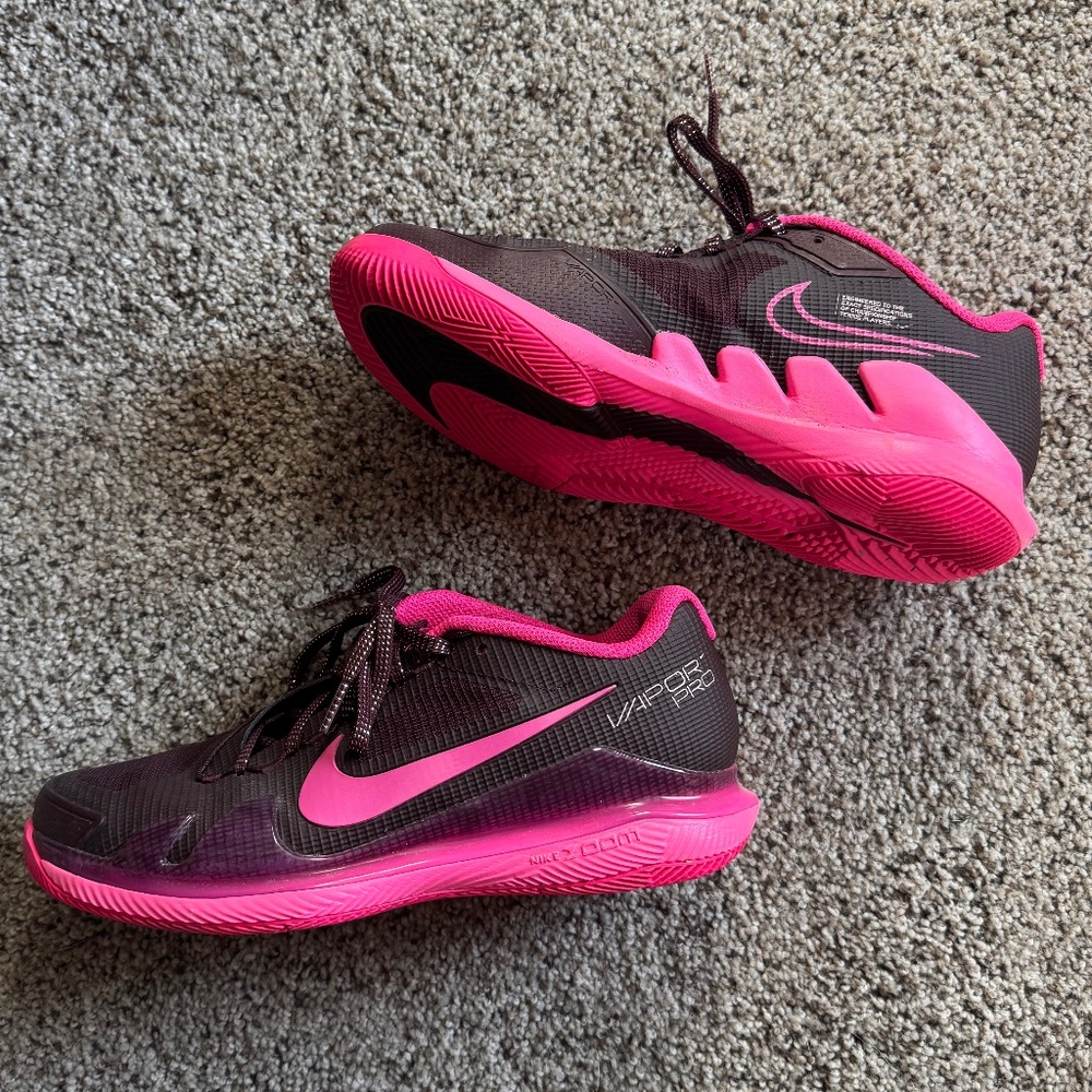 Nike Vapor Pro (Tennis Court Shoe)
